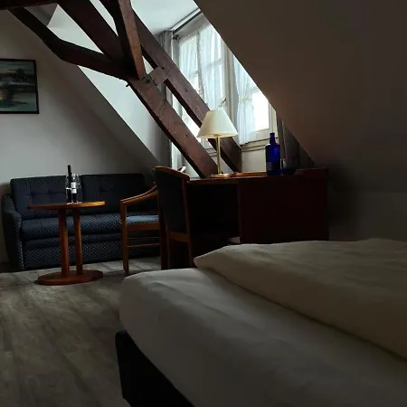 Westfalenkrug Hotel *