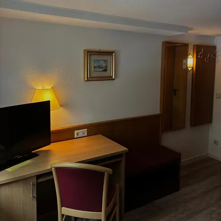 Westfalenkrug Отель Вупперталь