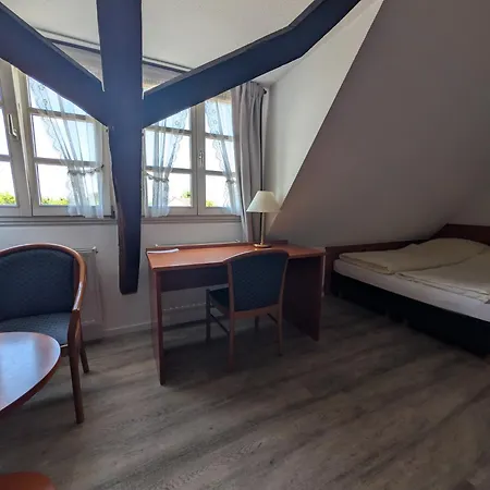 Westfalenkrug Hotel *